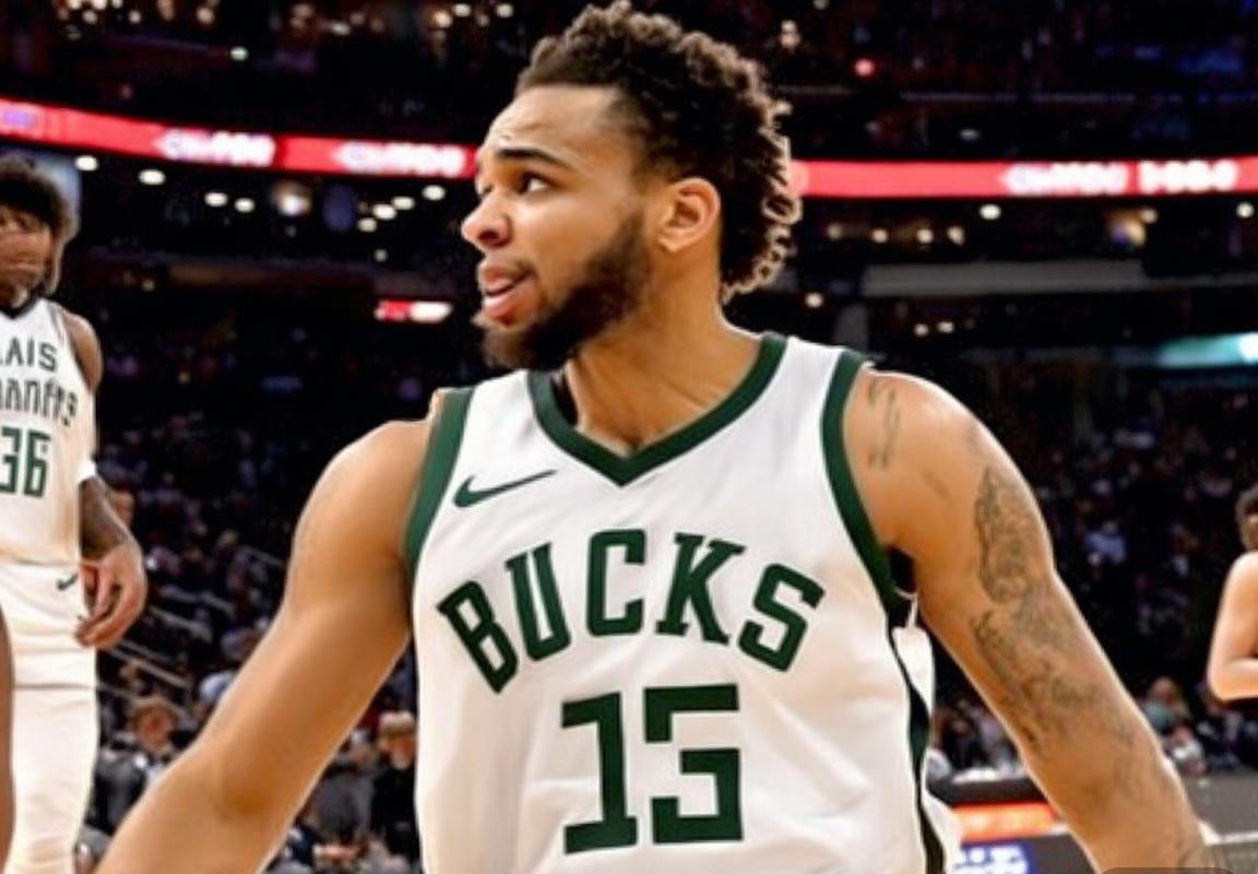 密尔沃基雄鹿惨败篮网45分分析：字母哥技术短板暴露，阵容深度不足引发未来抉择